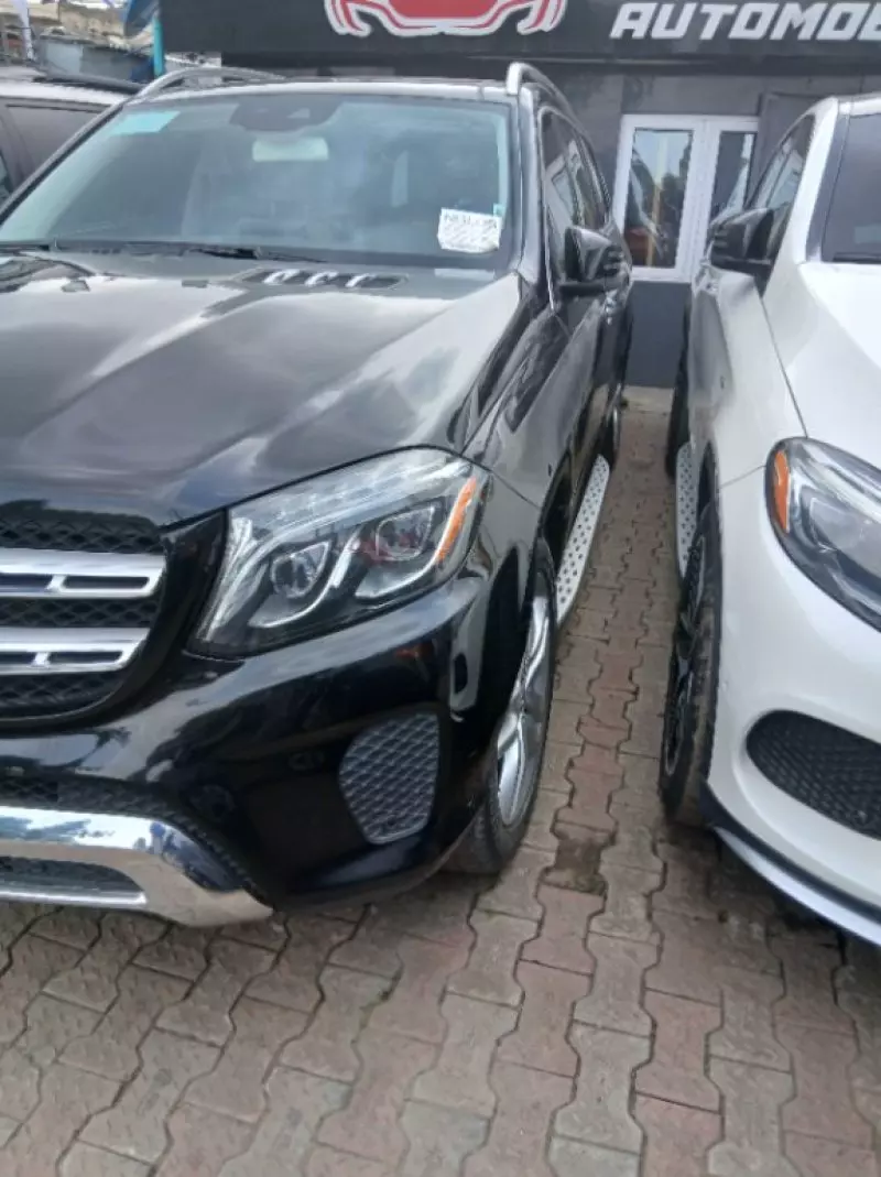 Mercedes-Benz GLS 450