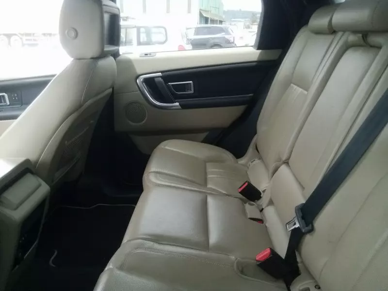 Land Rover Discovery   - 2015