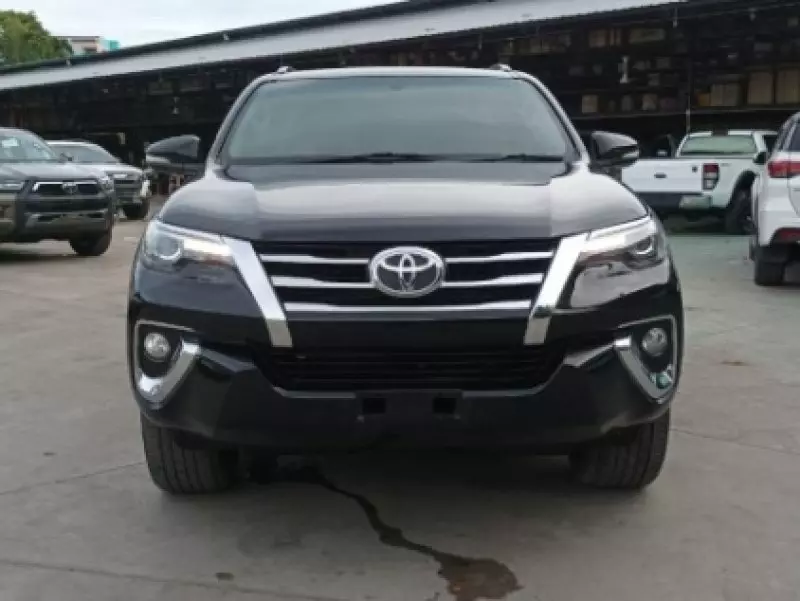 Toyota Fortuner   - 2016