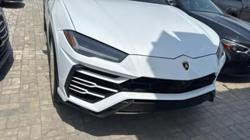 Lamborghini Urus   - 2020