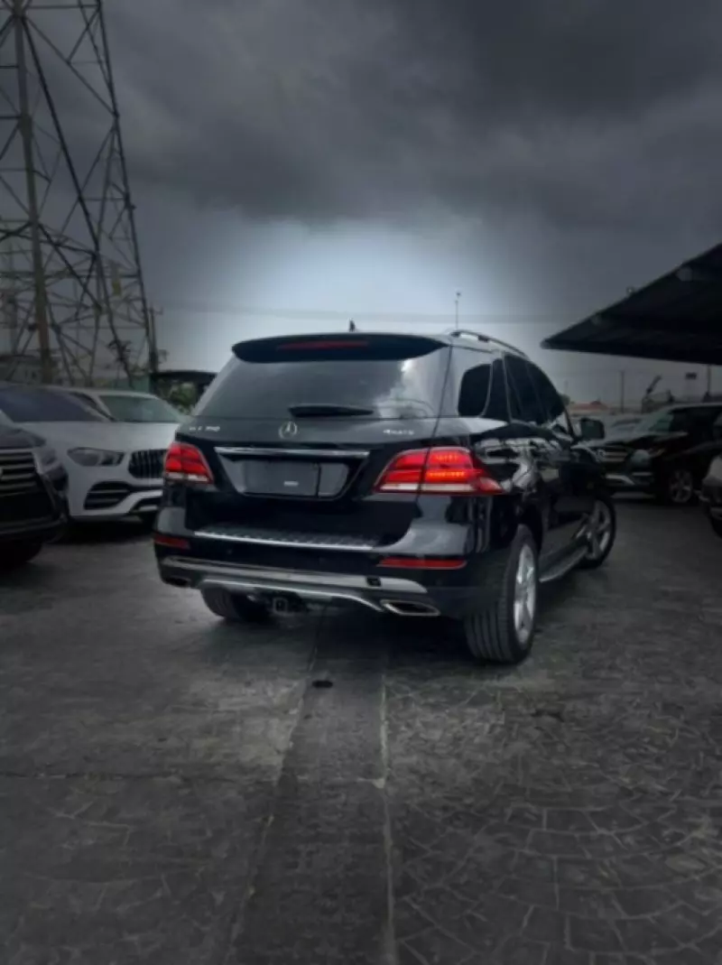 Mercedes-Benz GLE 250   - 2017