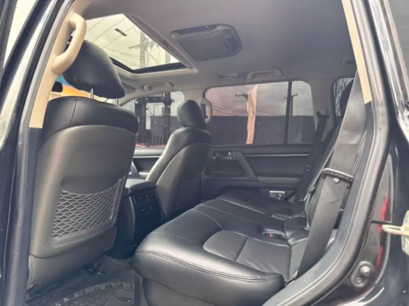 Toyota Land Cruiser   - 2014