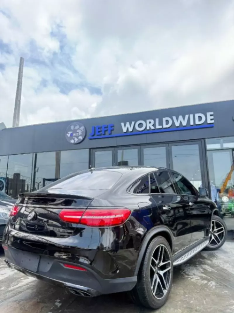 Mercedes-Benz GLE 43 AMG   - 2017