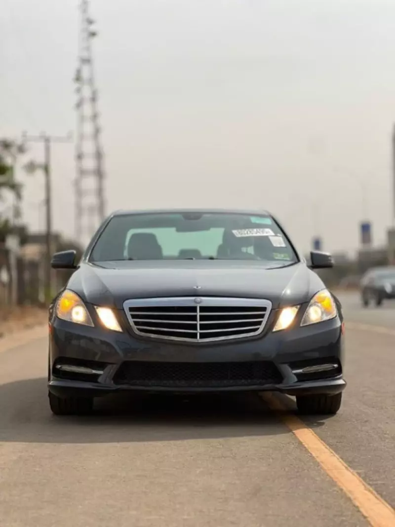Mercedes-Benz E-Class   - 2013