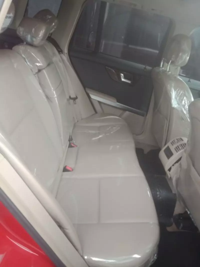 Mercedes-Benz GLK 350   - 2012