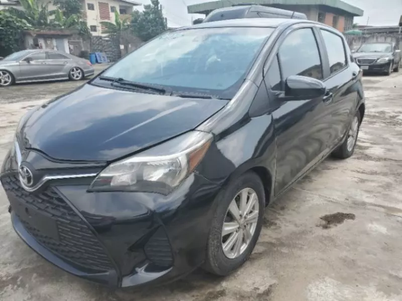 Toyota Yaris   - 2017