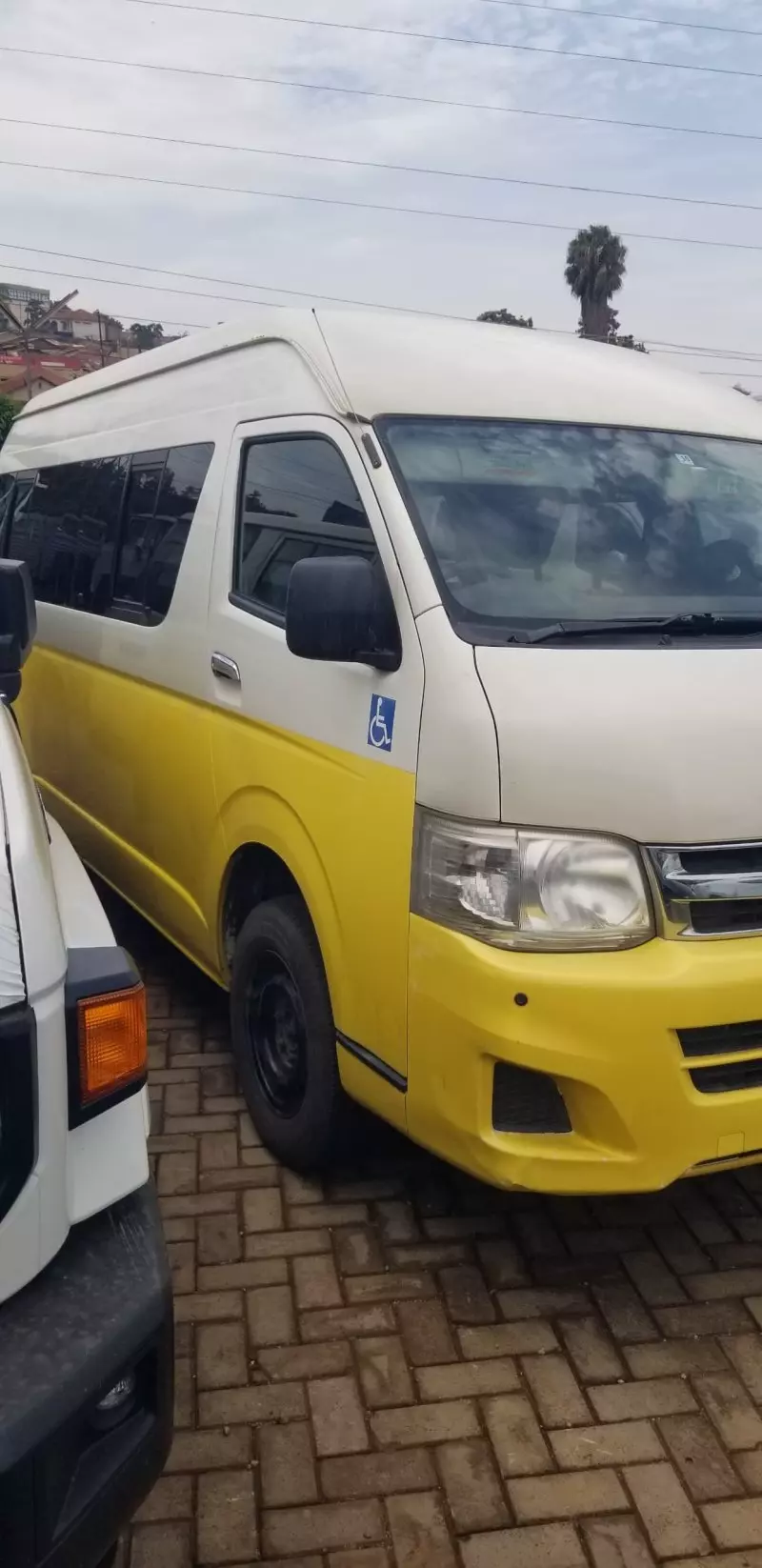 Toyota Hiace (High Roof)   - 2010