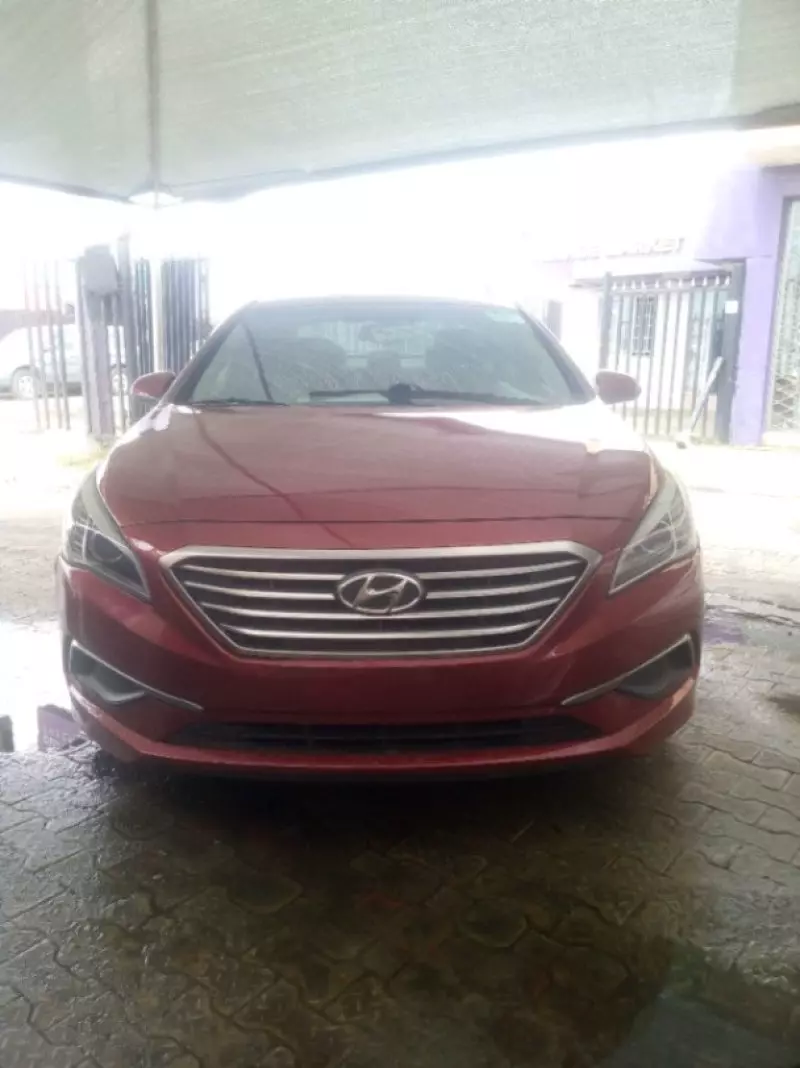 Hyundai Sonata   - 2015