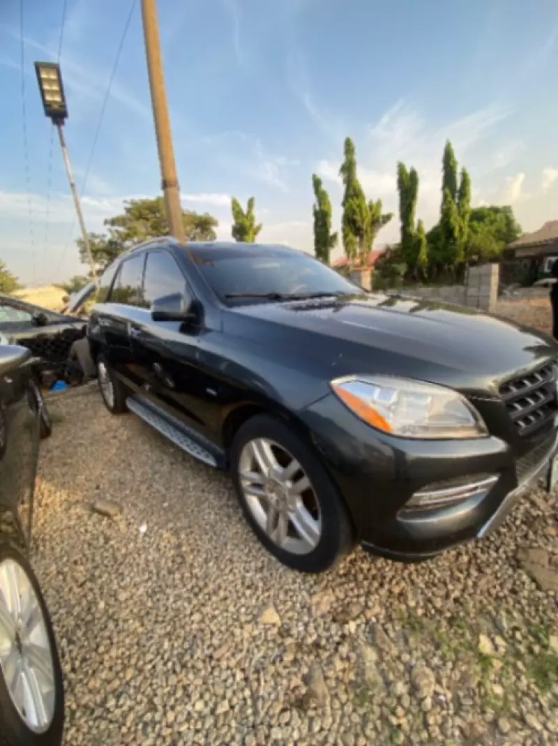 Mercedes-Benz ML 350   - 2011