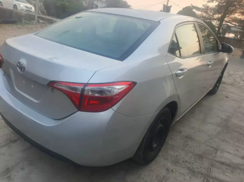 Toyota Corolla   - 2014