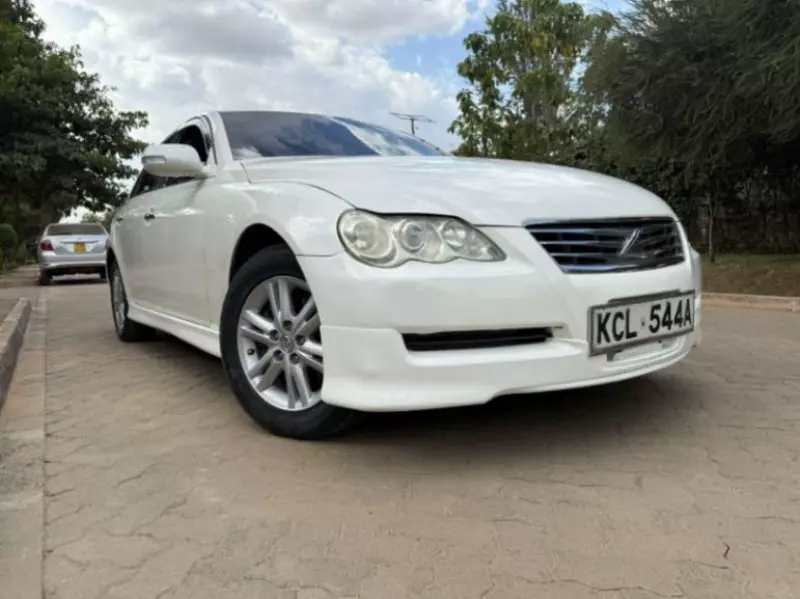 Toyota Mark X   - 2011