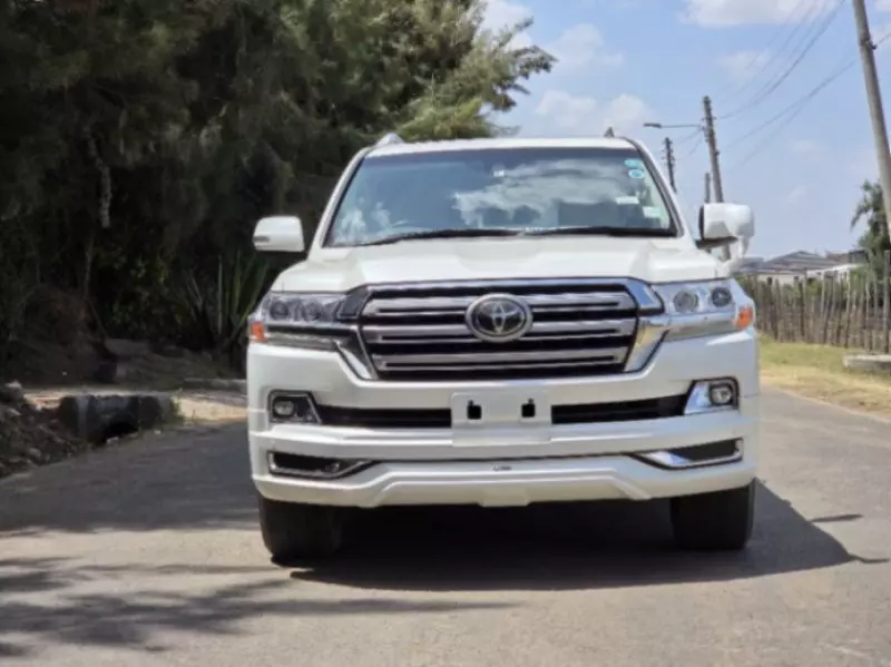 Toyota Land Cruiser V8   - 2020