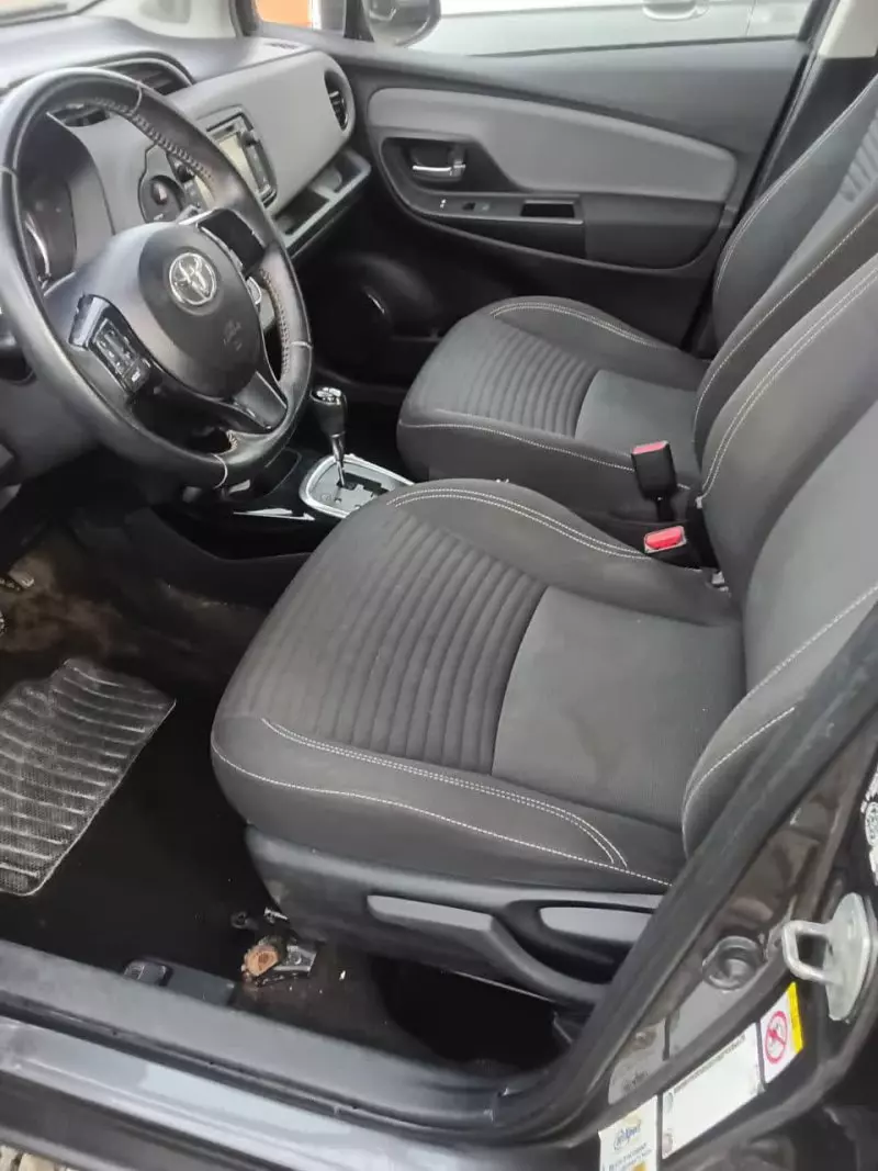 Toyota Yaris   - 2015