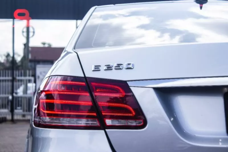 Mercedes-Benz E 250   - 2012