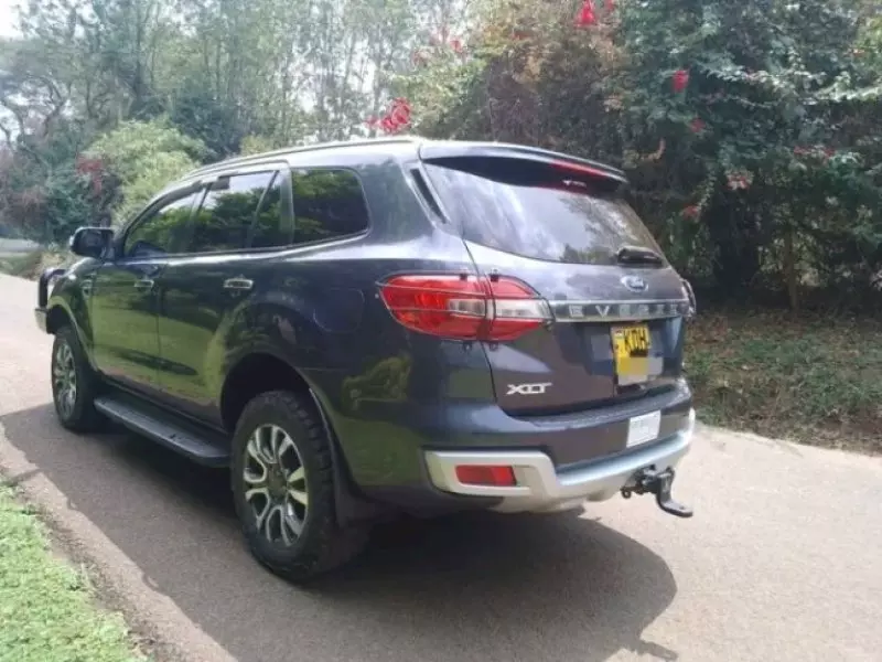 Ford Everest - 2021