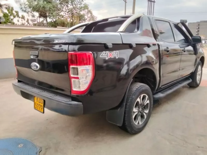 Ford 8240   - 2016
