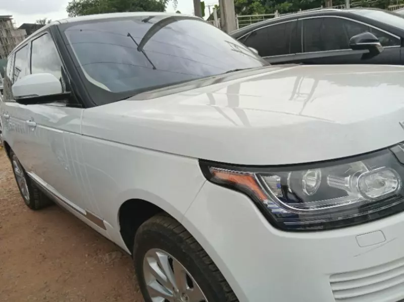 RANGE ROVER HSE LR4