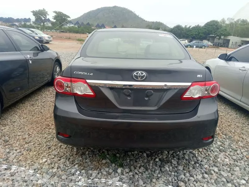 Toyota Corolla   - 2012