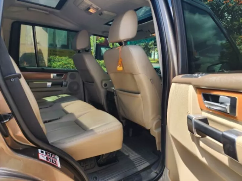 Land Rover Discovery   - 2010