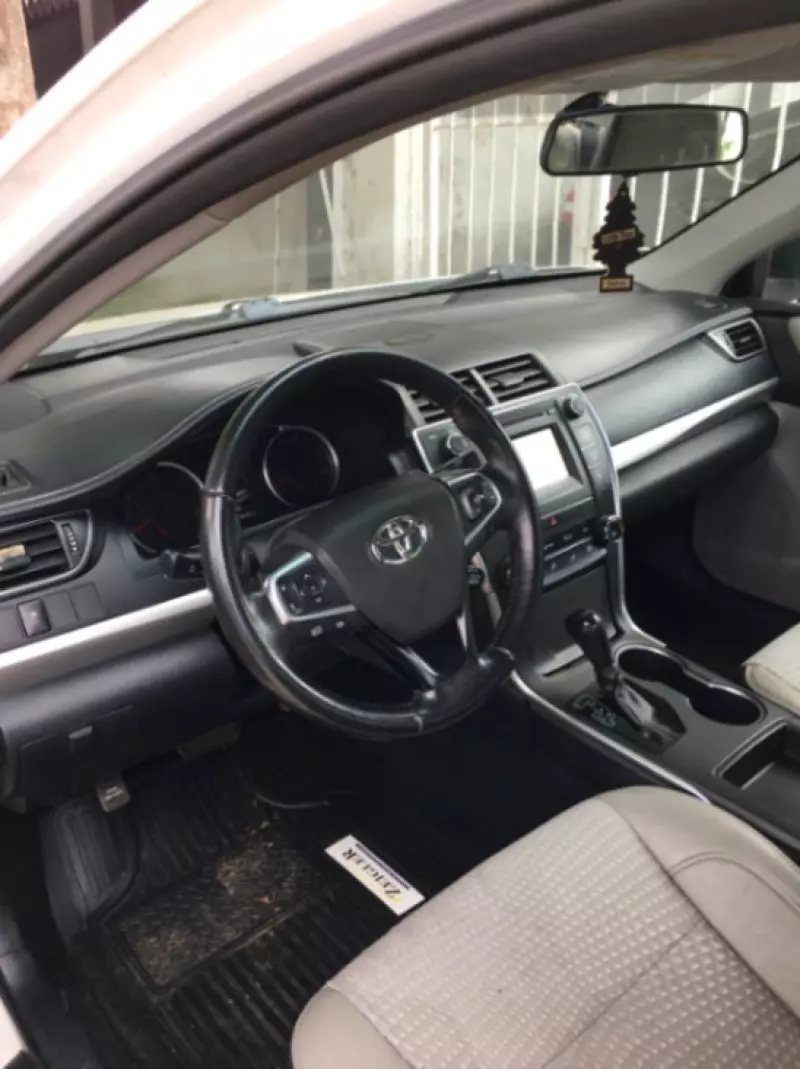 Toyota Camry   - 2018