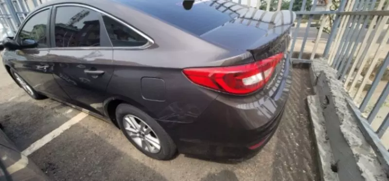 Hyundai Sonata   - 2015