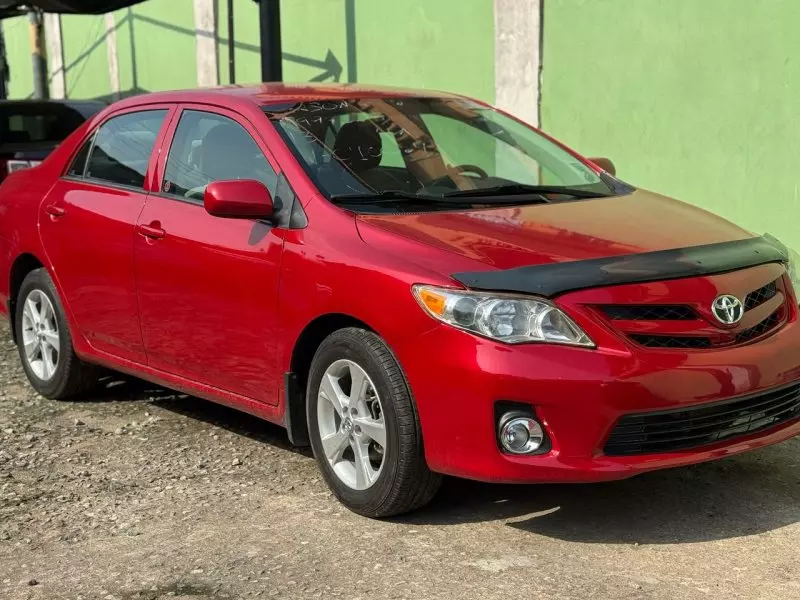 Toyota Corolla   - 2013