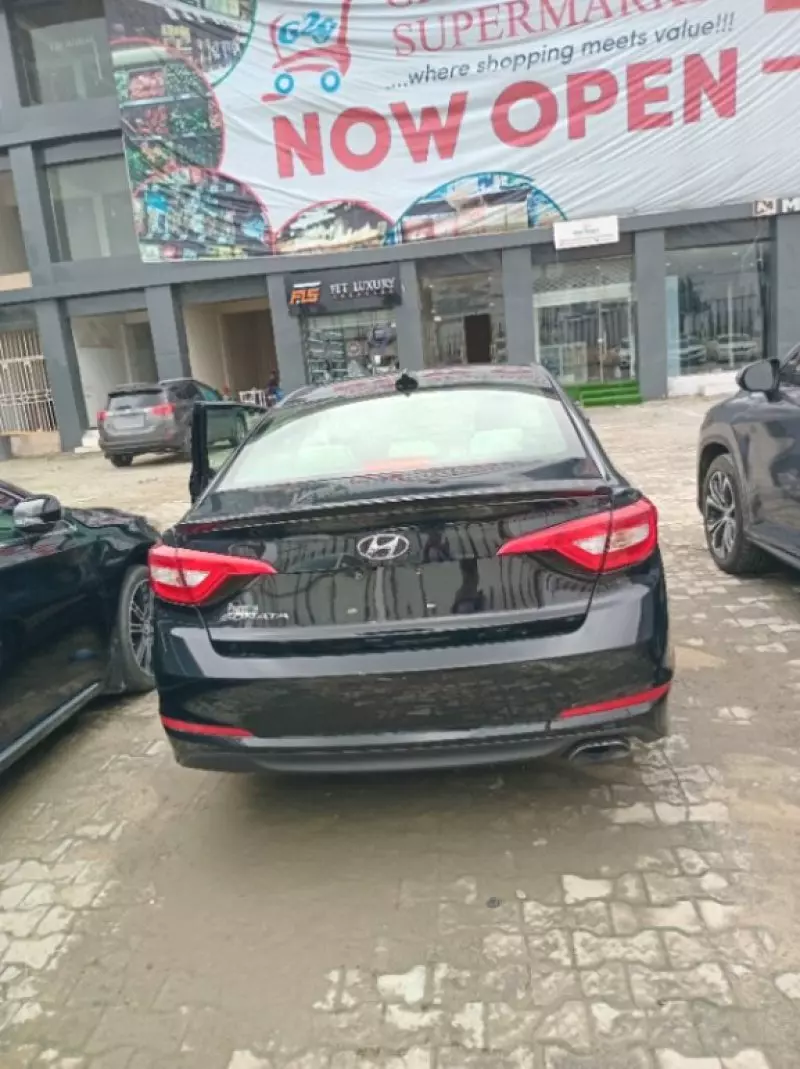 Hyundai Sonata   - 2015