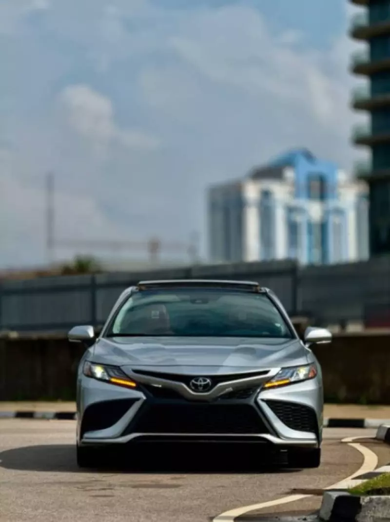 Toyota Camry   - 2024