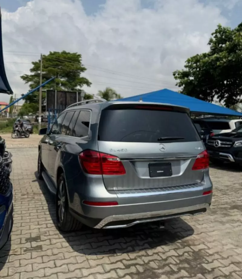 Mercedes-Benz GL-Class