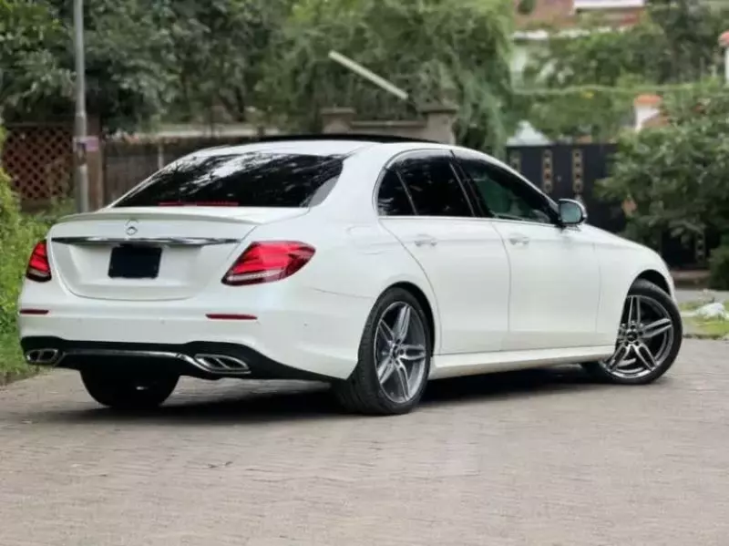 Mercedes-Benz E 220   - 2017