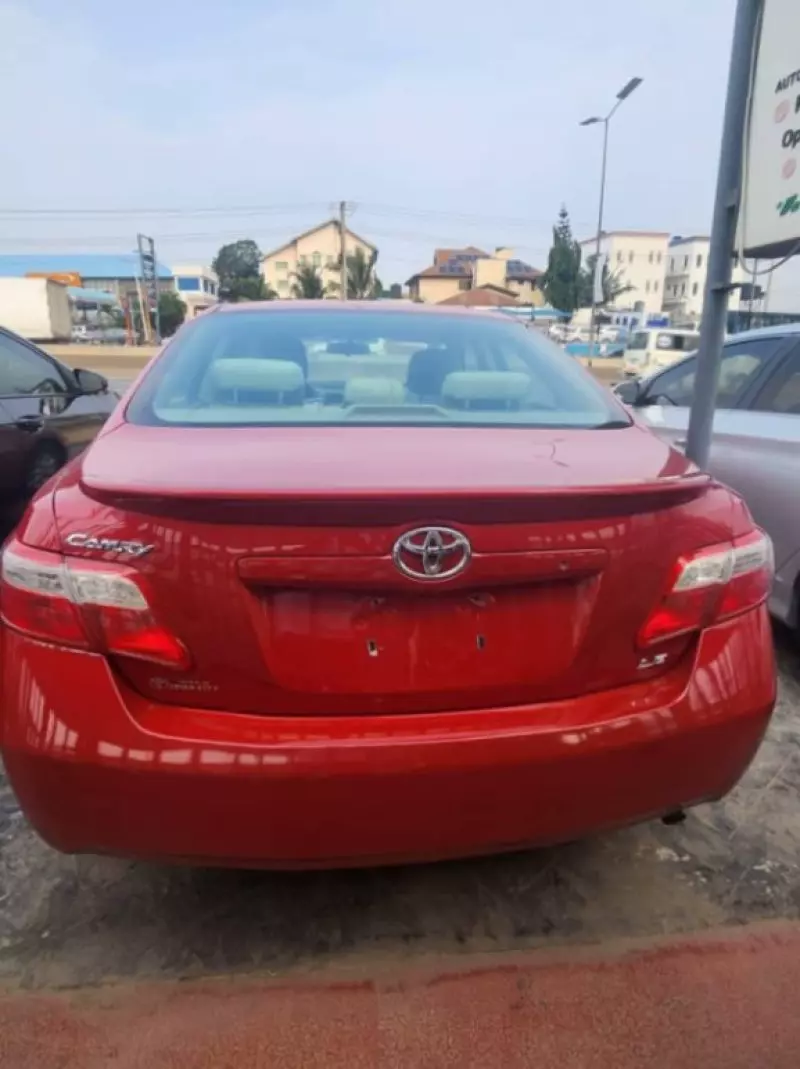 Toyota Camry   - 2007