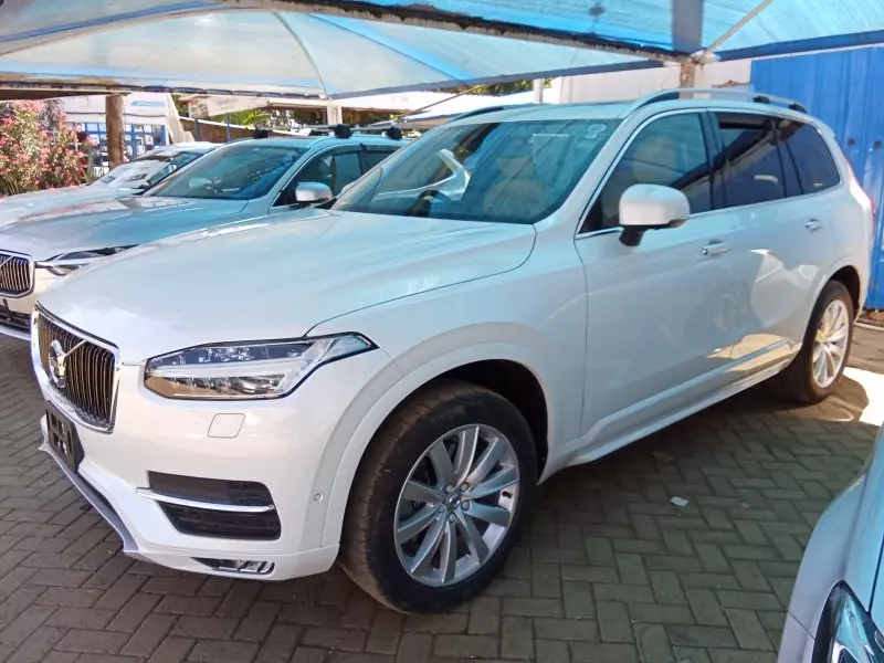 Volvo XC90   - 2016
