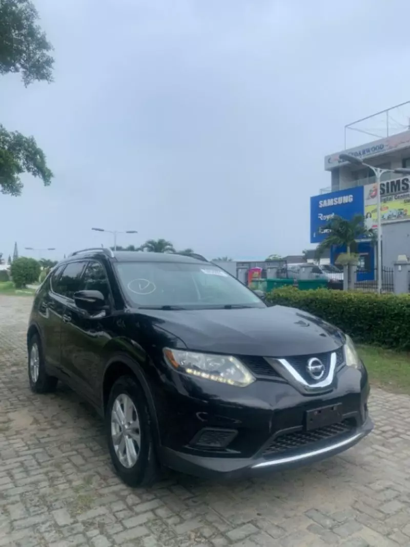 Nissan Rogue   - 2015
