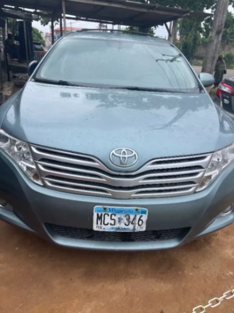 Toyota Venza   - 2010