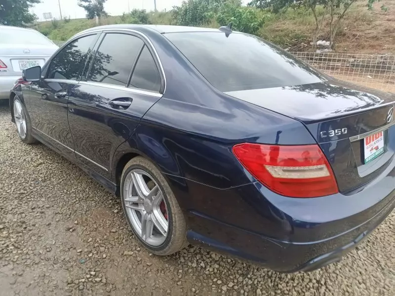 Mercedes-Benz C 350   - 2012