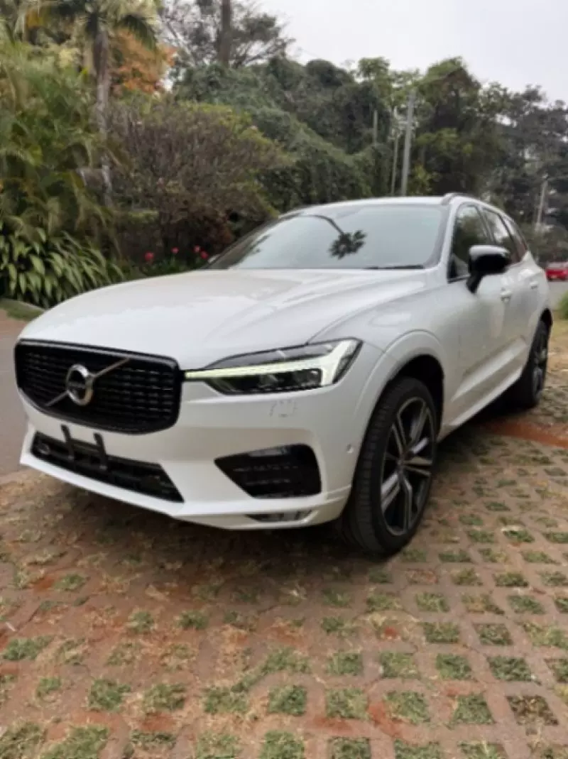 Volvo XC60   - 2021