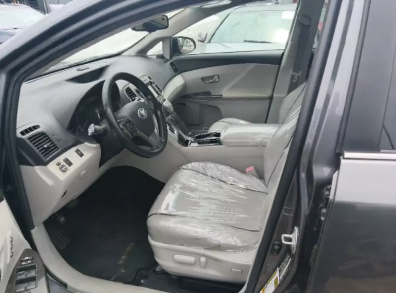 Toyota Venza   - 2013