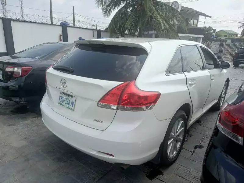 Toyota Venza   - 2010