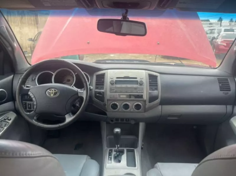 Toyota Tacoma   - 2008