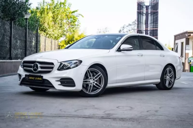 Mercedes-Benz E 200   - 2016