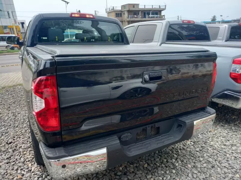 Toyota Fortuner   - 2018