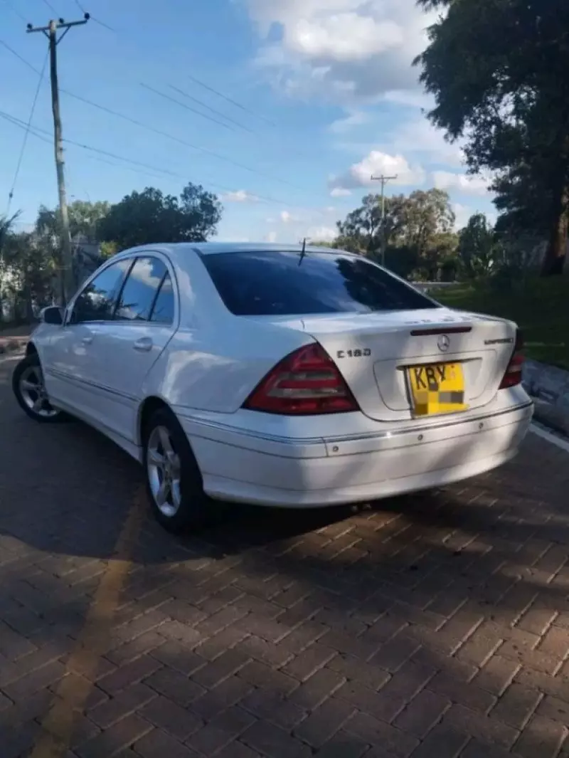 Mercedes-Benz C 180   - 2007