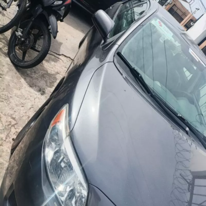 Toyota Corolla   - 2009