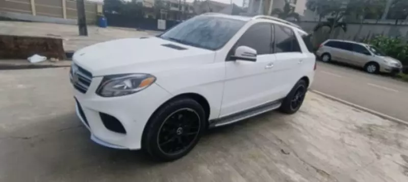 Mercedes-Benz GLE 350   - 2016