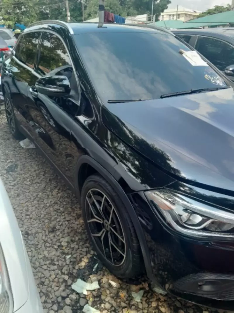 Mercedes-Benz GLA 250   - 2021