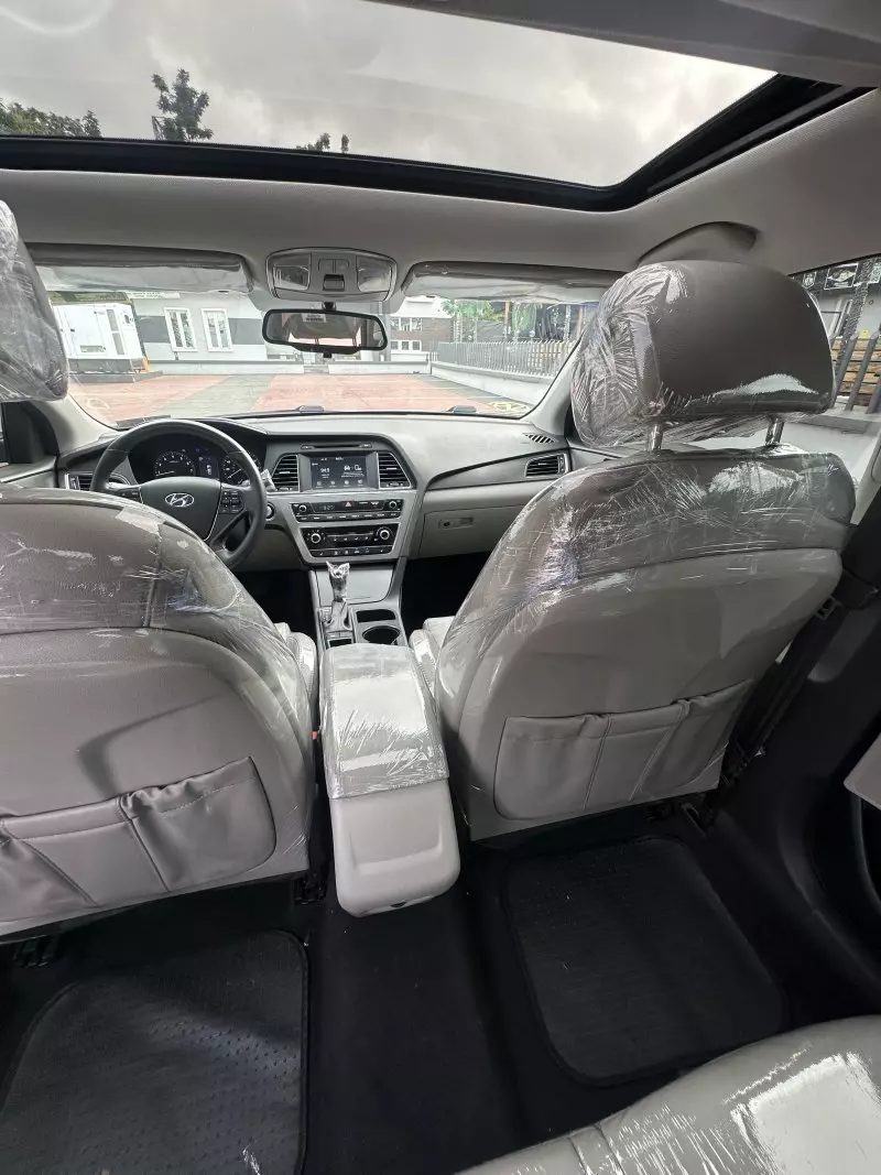 Hyundai Sonata   - 2016