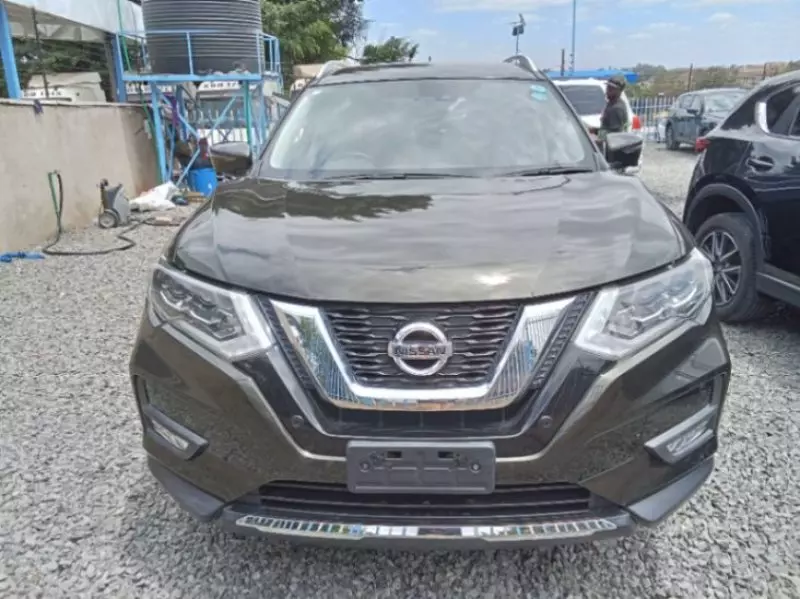 Nissan X-Trail   - 2018