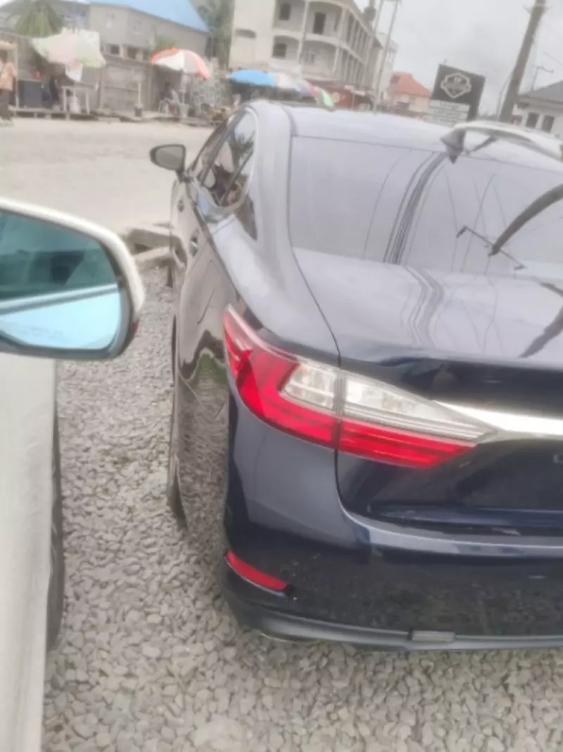 Lexus ES 350   - 2016