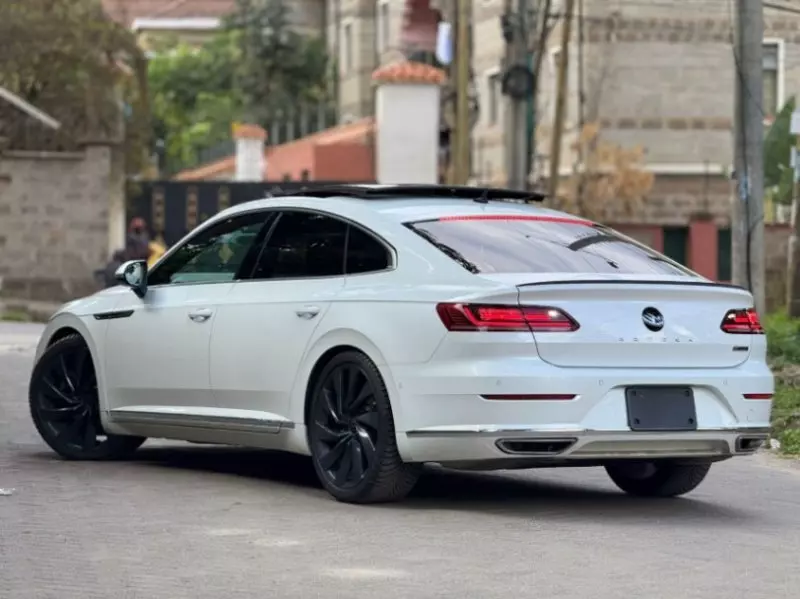 Volkswagen Arteon   - 2019