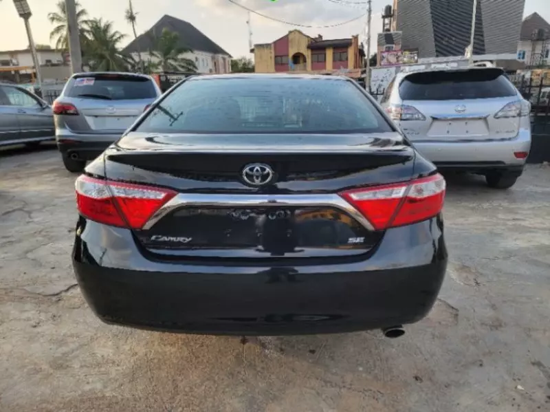 Toyota Camry   - 2015